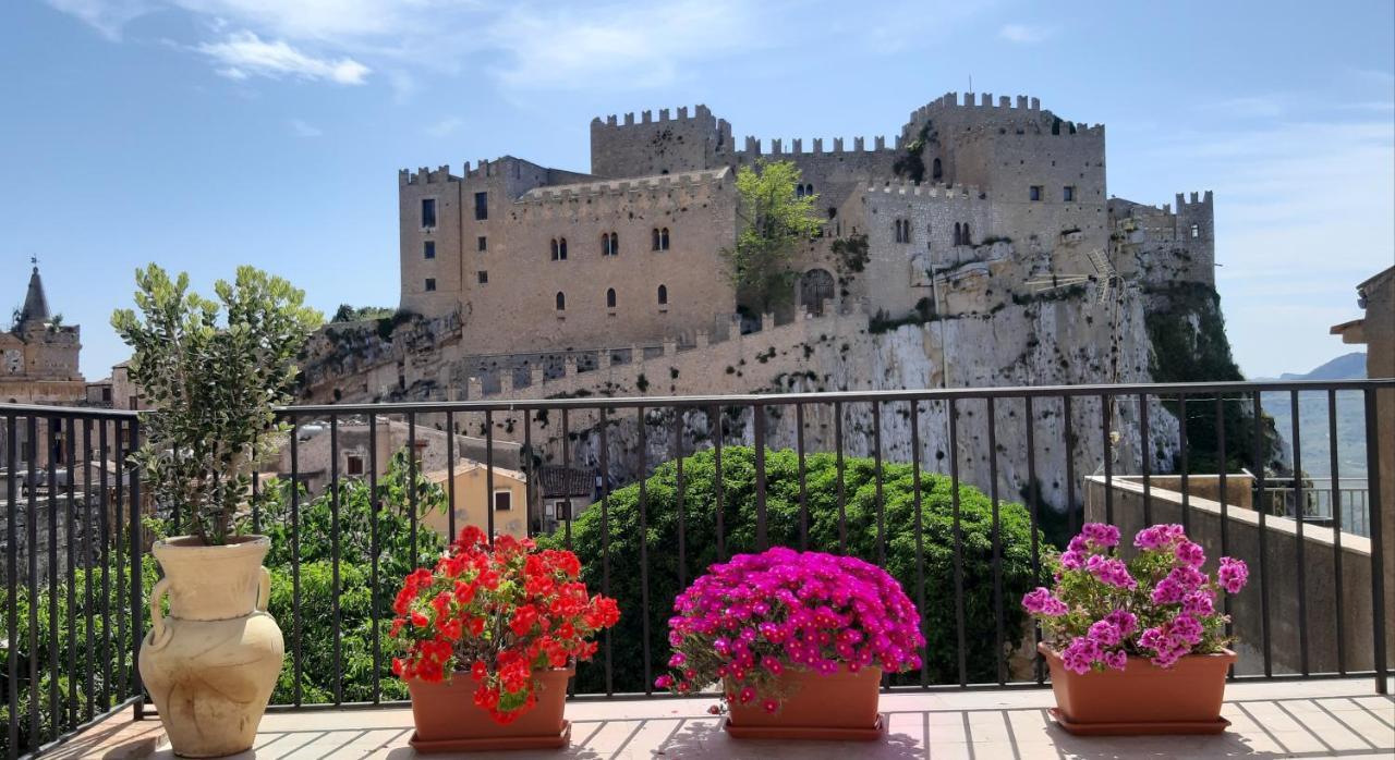 Villetta In Centro Storico Caccamo Exterior foto